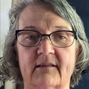 Meet your Posher, Carrie